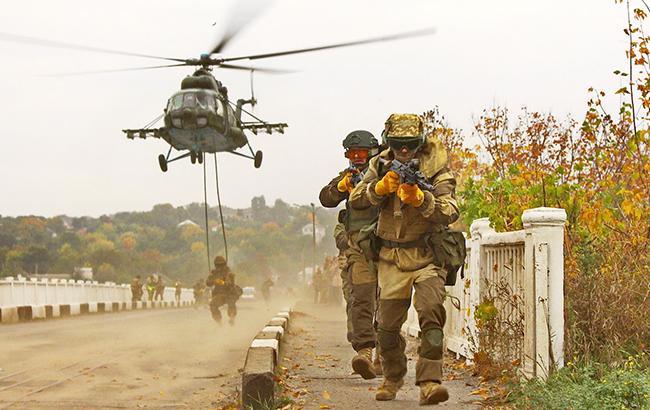 В зоні АТО за добу загинув один військовий, ще троє поранені, - штаб