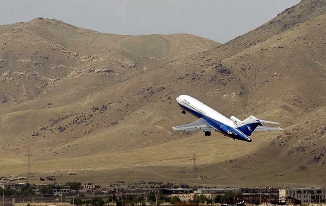 В Афганістані розбився пасажирський літак з 83 людьми на борту