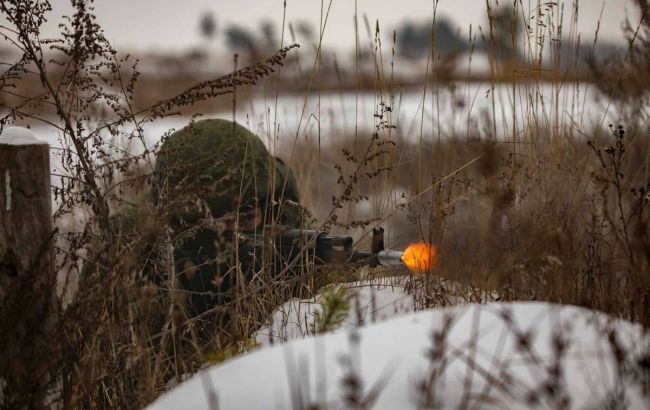 На Донбассе за сутки четыре обстрела, ранен военный