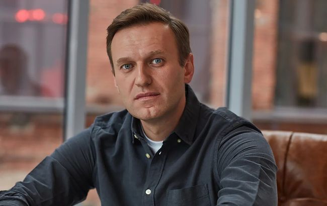 В РФ "отруєний" опозиціонер Навальний: він без свідомості