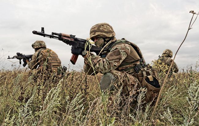 В зоне АТО за сутки двое украинских военных получили ранения, - штаб