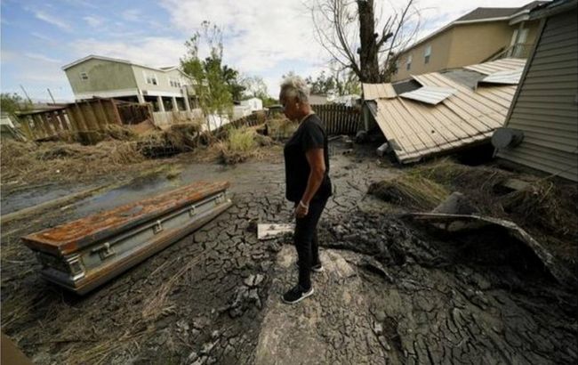 Жители Луизианы не могут вернуться в свои дома после урагана Ида: все разрушено