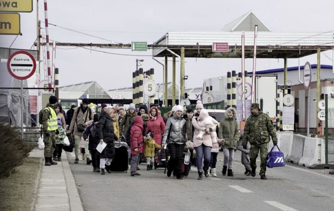 До Польщі з України виїхали вже понад мільйон людей