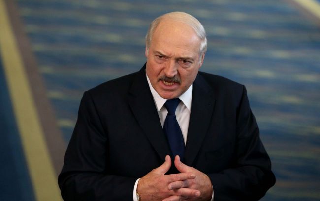 Вважає її своєю. Лукашенко розмріявся про удари російською ядерною зброєю