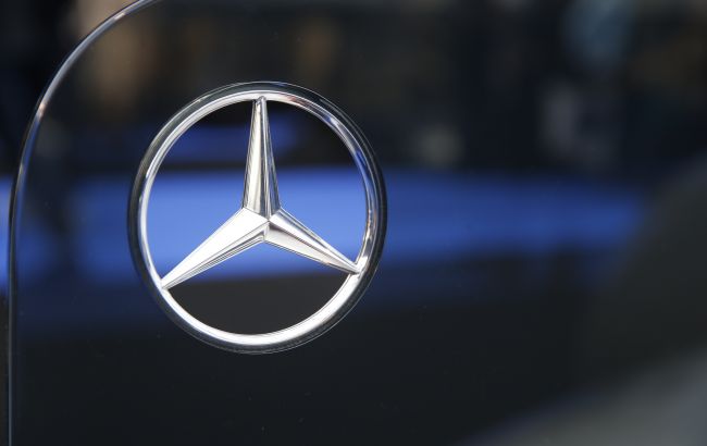 Может привести к авариям: Mercedes-Benz пришлось отозвать более 100 тысяч авто