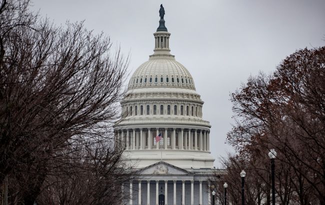 Сенат США кожен день "на крок ближче" до рішення про допомогу Україні, - лідер демократів