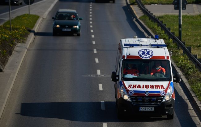 У Польщі автобус з дітьми потрапив у ДТП: 5 постраждалих, одна - у важкому стані