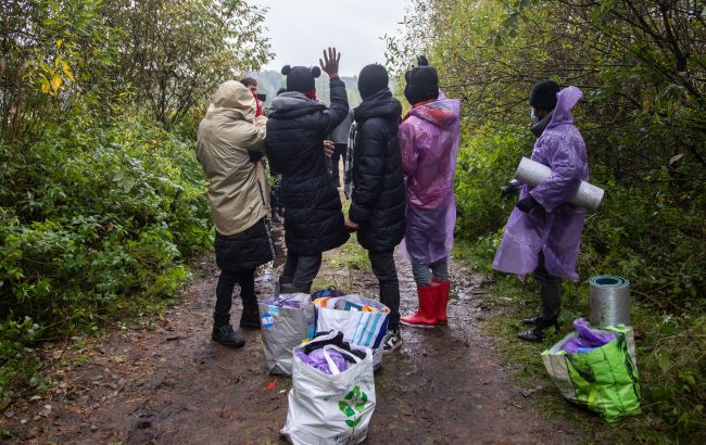 З Мінська на батьківщину повернулося понад сто біженців, ще одна група мігрантів відлетить сьогодні, - МВС Білорусі