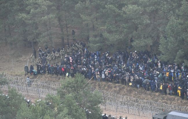 Білоруські служби, використовуючи лазер, допомагали мігрантам перейти кордон, - прикордонслужба Польщі