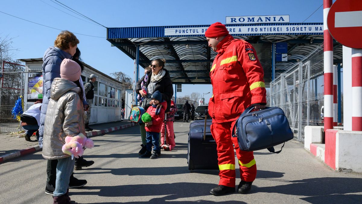 Румыния принимает беженцев из Украины - как найти жилье и какие выплаты  можно получить | РБК Украина