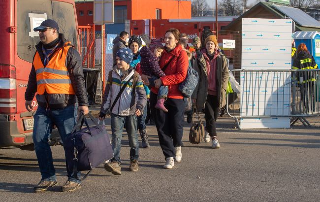 С какими проблемами сталкиваются украинские беженцы в Словакии: исследование