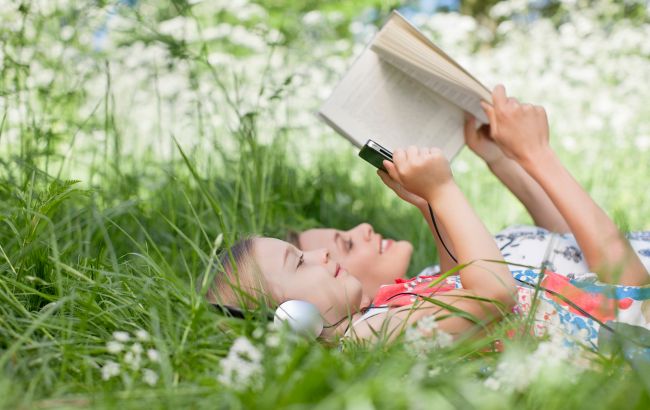 Як привчити дитину читати влітку: ці поради для батьків дійсно спрацюють