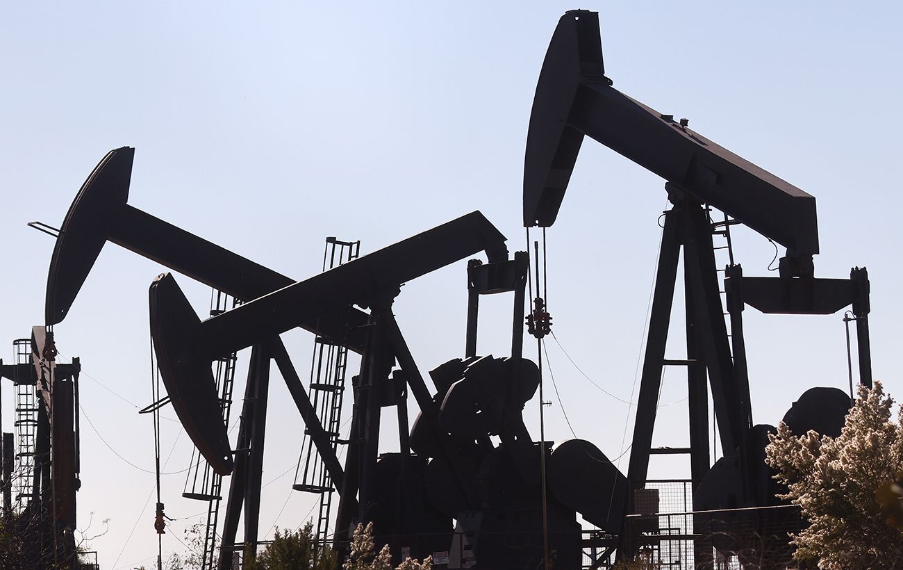 Oil prices decline on July 8 due to global recession