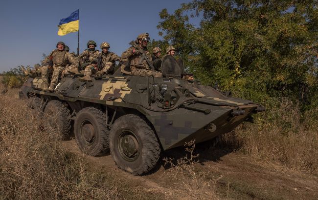 Бійці ССО знищили п'ять БМП, вантажівки та польовий склад РФ на Запорізькому напрямку