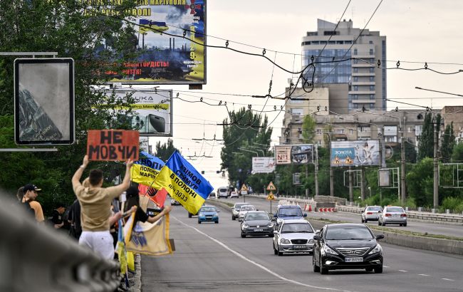 В одному з облцентрів України хочуть зупинити весь транспорт: що відомо