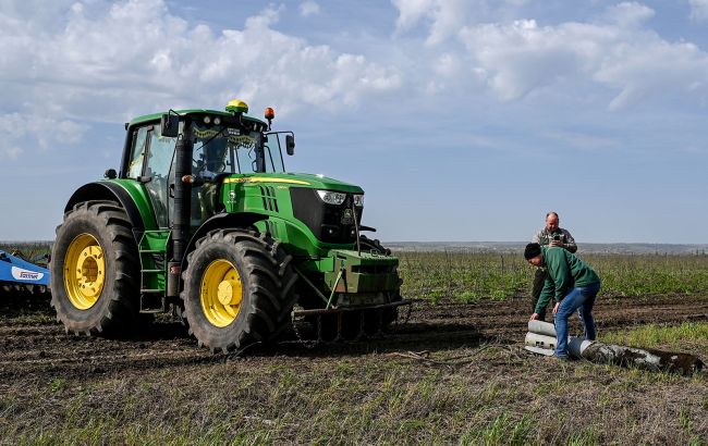 Покупать или продавать? Что с ценами на землю в Украине и как на них влияет война