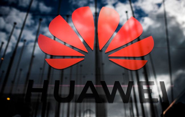 Huawei начала закрывать свои магазины в России