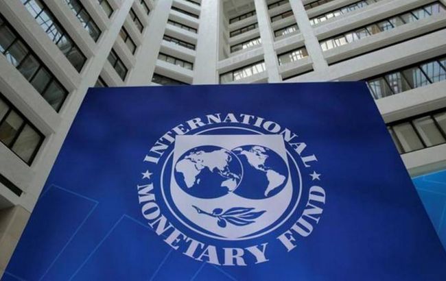 МВФ в ближайшие дни объявит о четырехлетней программе для Украины на 15,6 млрд долларов, - FT
