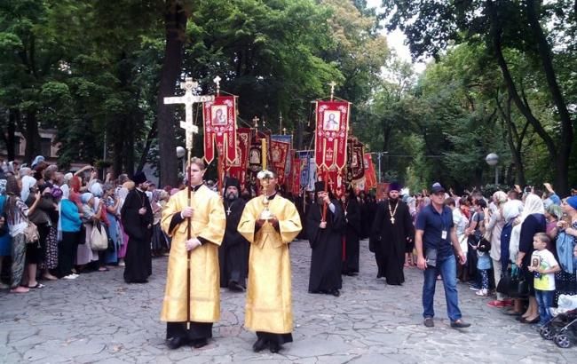 В Киеве завтра ограничат движение транспорта