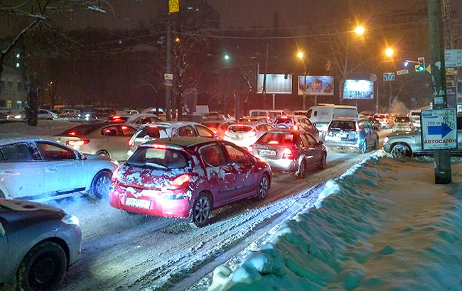 Затори у Києві досягли 7 балів