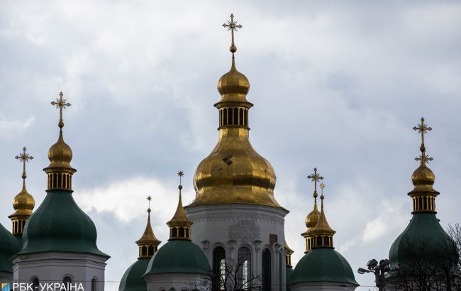 Вкрали старовинні ікони. Росіяни розграбували українську церкву в Енергодарі