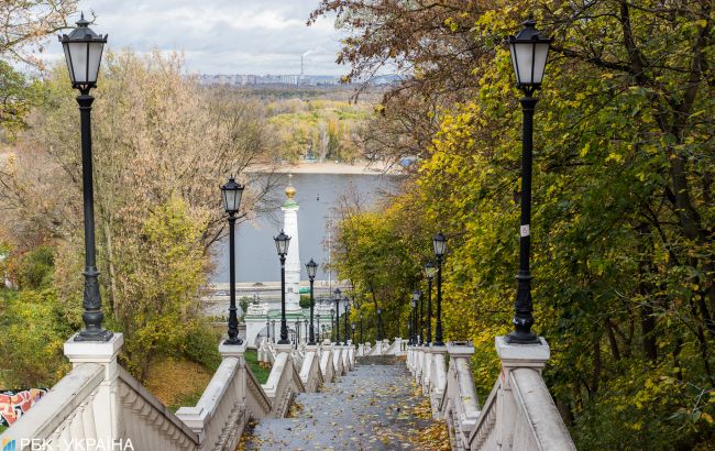 В Україні на вихідних очікуються дощі