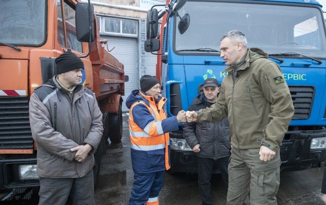 Кличко сообщил, что сегодня в Херсон отправилась помощь от столичной общины