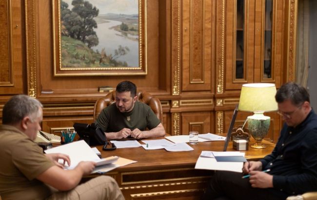 Зеленский обсудил потребности Украины в артиллерии с премьер-министром Норвегии
