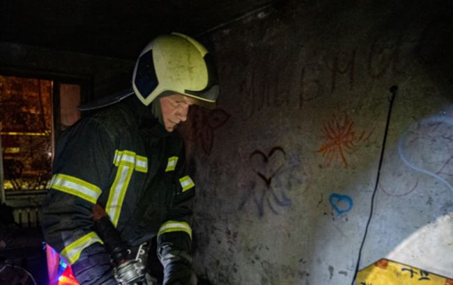 В Києві трапилась пожежа в багатоповерхівці: врятовані діти (фото)