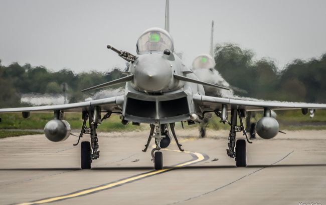 Британія перекинула в Польщу винищувачі Typhoon для охорони повітряного простору