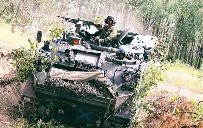Литва на этой неделе передаст Украине 14 бронетранспортеров M113, - Минобороны