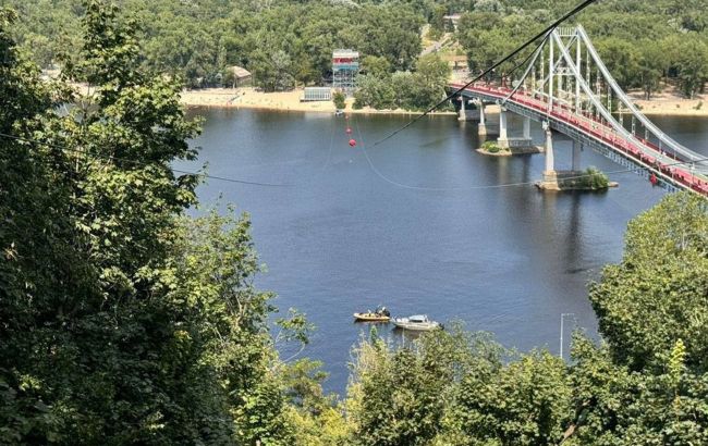 В Киеве оборвался трос аттракциона через Днепр: что известно