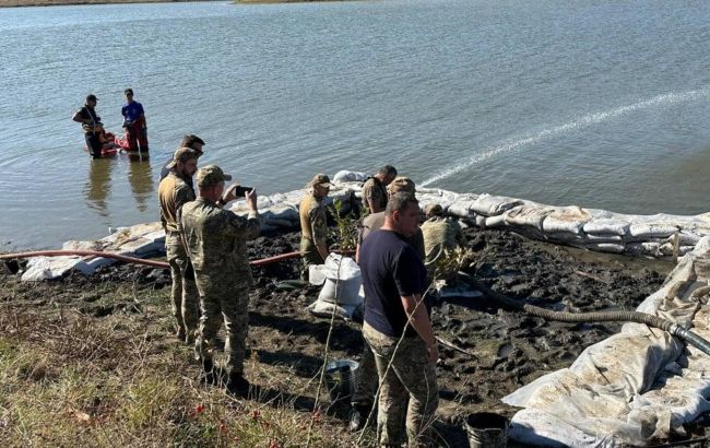 В Молдове обнаружили обломки ракеты в озере