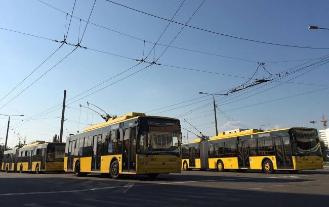 Вартість проїзду в громадському транспорті ніяк не впливає на тариф таксі, - експерт