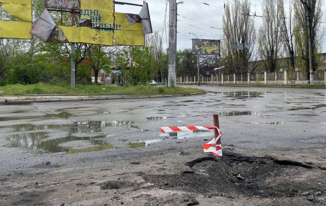 Взрывы в Херсоне: россияне сегодня атаковали автобусный парк города