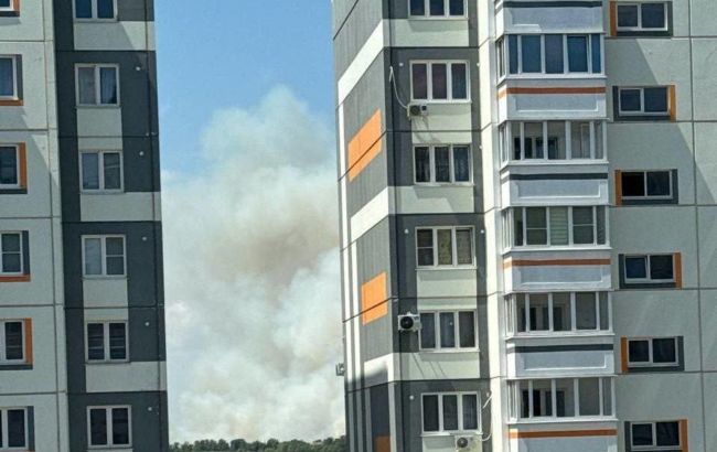 В Мариуполе взрывы: сообщают о возможном "прилете" в районе аэропорта