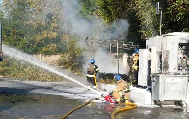 Могли вибухнути цистерни з метаном. З'явились подробиці обстрілу Запоріжжя