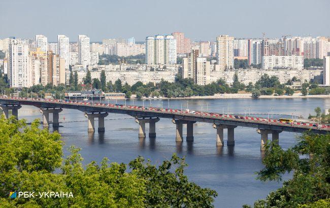 Українці в соцмережах влаштували флешмоб "Це моя країна! Я залишаюсь!"