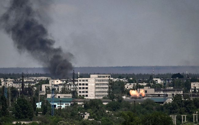 ЗСУ продовжують гнати окупантів з Сєвєродонецька, знищуючи техніку (відео)