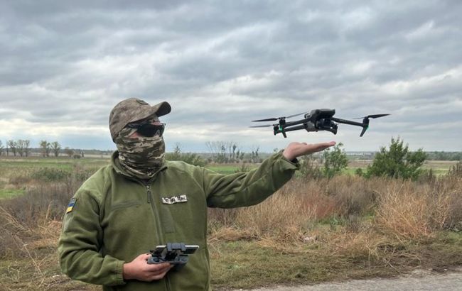 На Донбасі ЗСУ знищили літак та спостережний пункт росіян (відео)