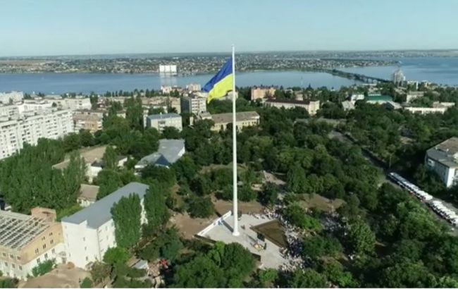 В Николаеве открыли 72-метровый флагшток с использованием особого архитектурного решения