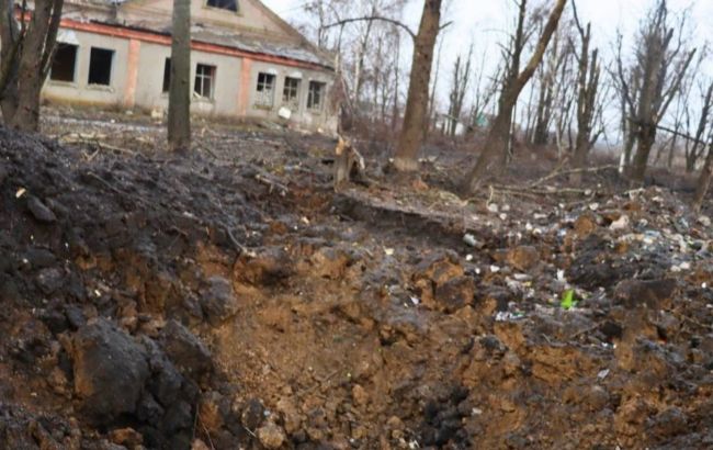 Оккупанты обстреляли освобожденное Невское: снаряд попал во двор, есть раненая