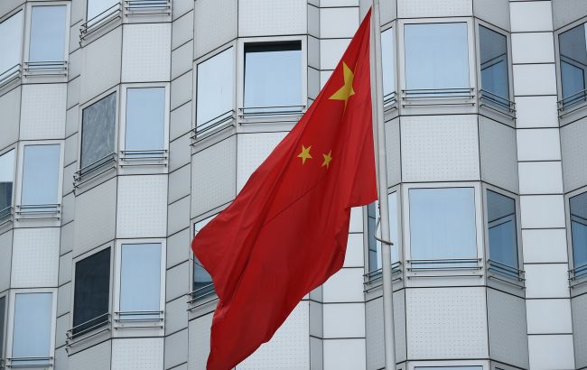 Китай отрицает поставку России компонентов для производства оружия