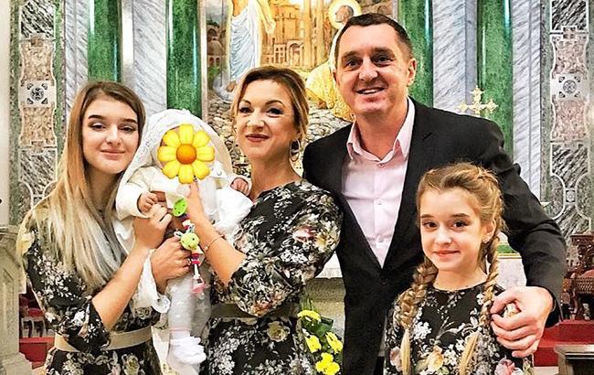 Відомий український шоумен хрестив молодшу дочку (фото)