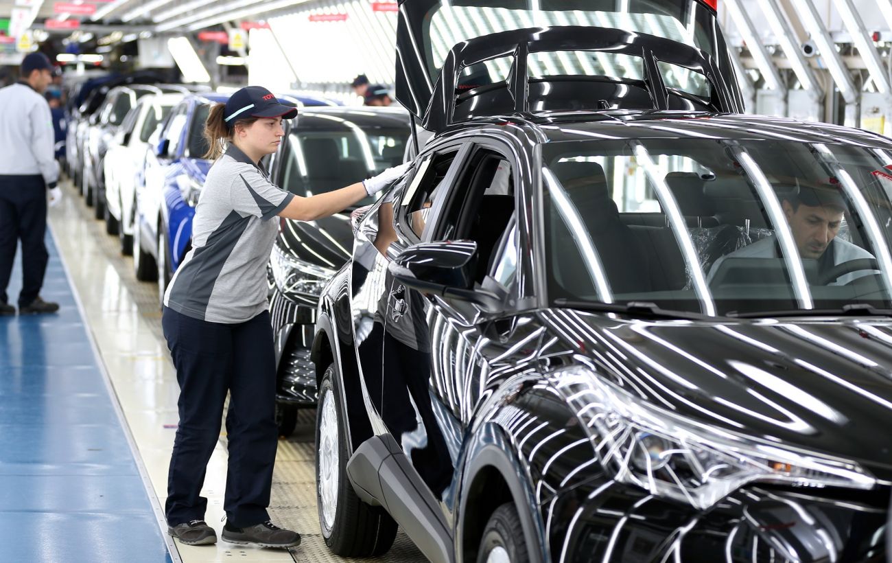 Toyota’s Global Vehicle Sales and Production Soar, Outperforming Volkswagen