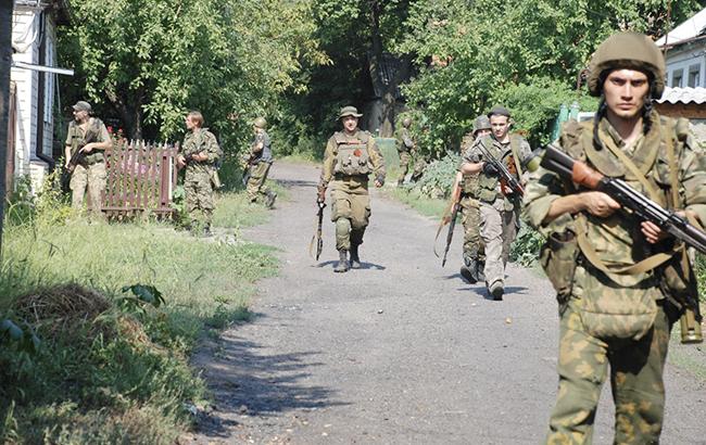 Боевики на Донбассе в ходе драки с местными жителями взорвали гранату, есть погибший, - ГУР