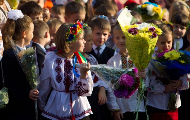 В Украине школы смогут сами решать длительность учебного года, но каникулы - не менее 30 дней