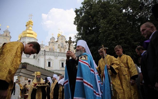 Хресна хода у Києві: почався вечірній молебень