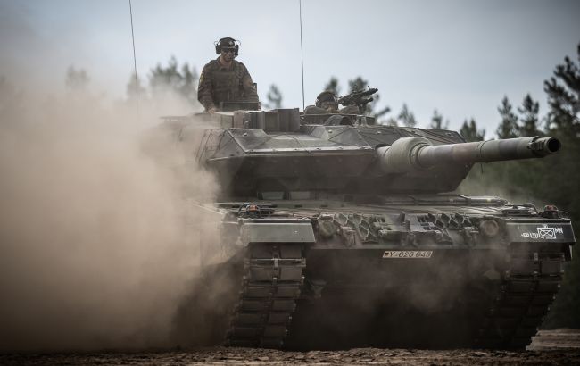 З Іспанії до України вирушили чотири танки Leopard