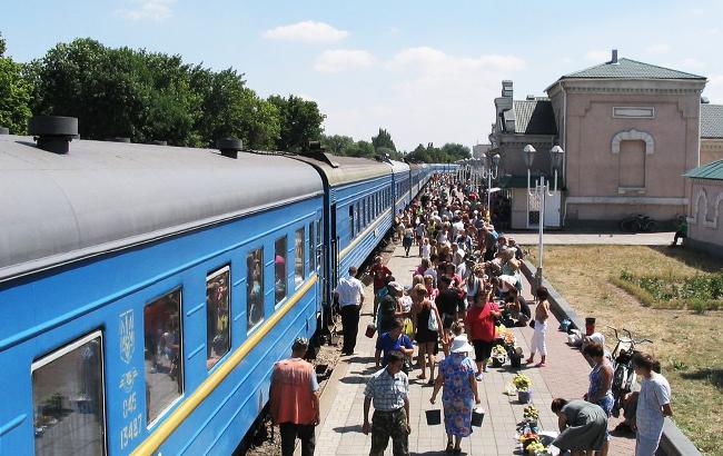 В Запорожской обл. пострадали 26 пассажиров поезда Киев-Бердянск